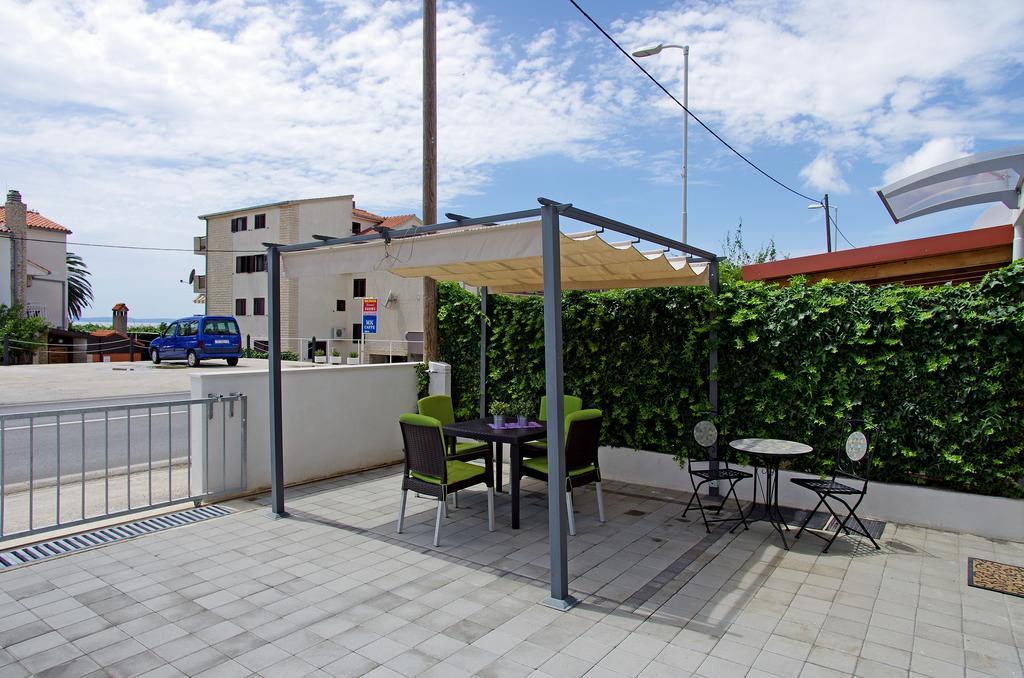 Apartments Armonia Подстрана Екстериор снимка