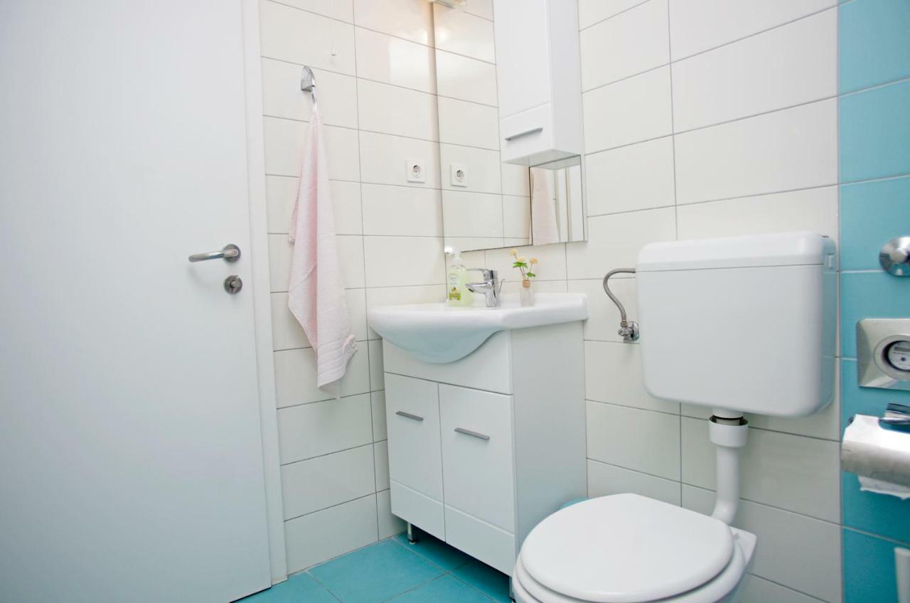 Apartments Armonia Подстрана Екстериор снимка